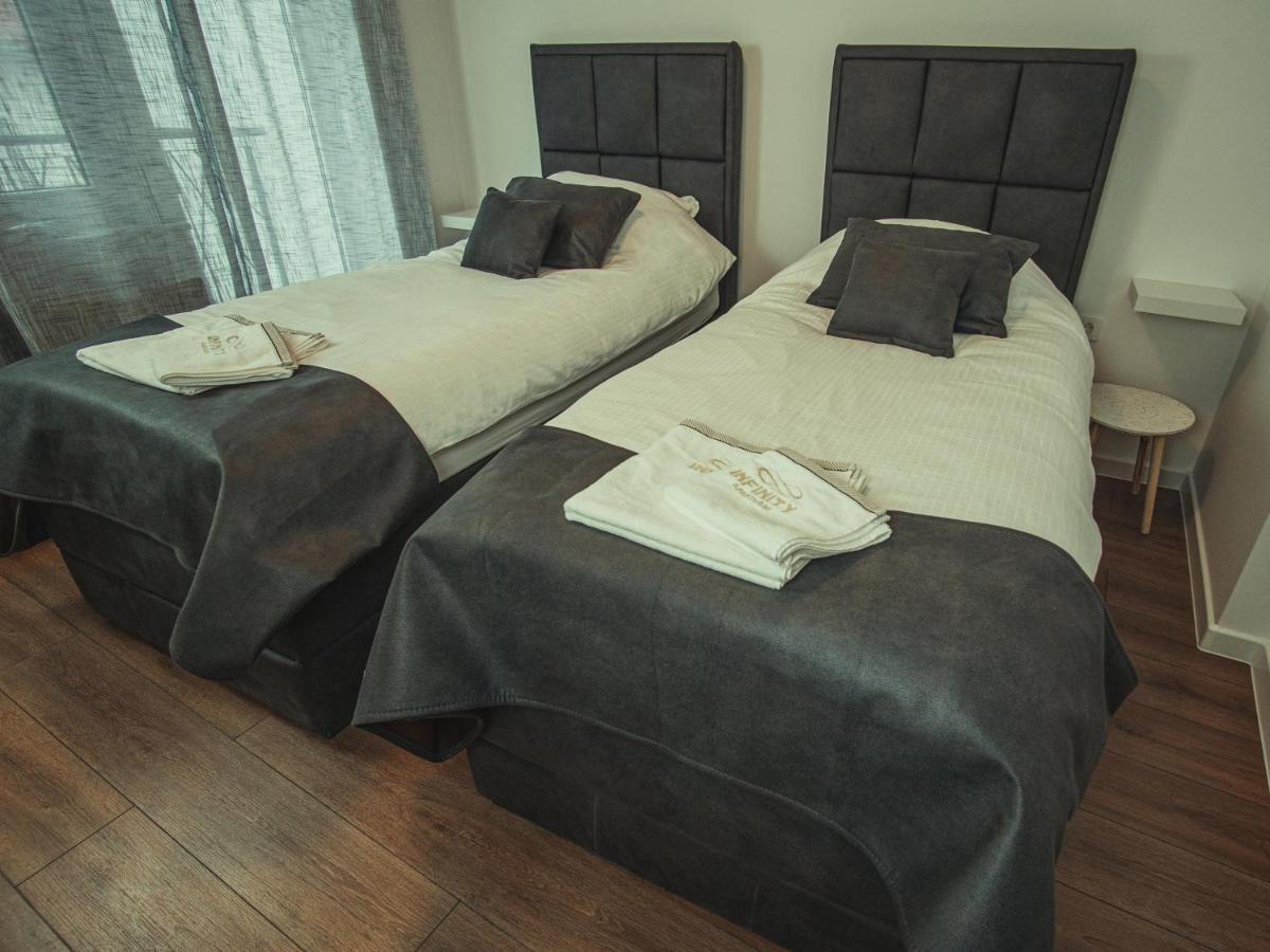 Apartmani Infinity Osijek Zewnętrze zdjęcie