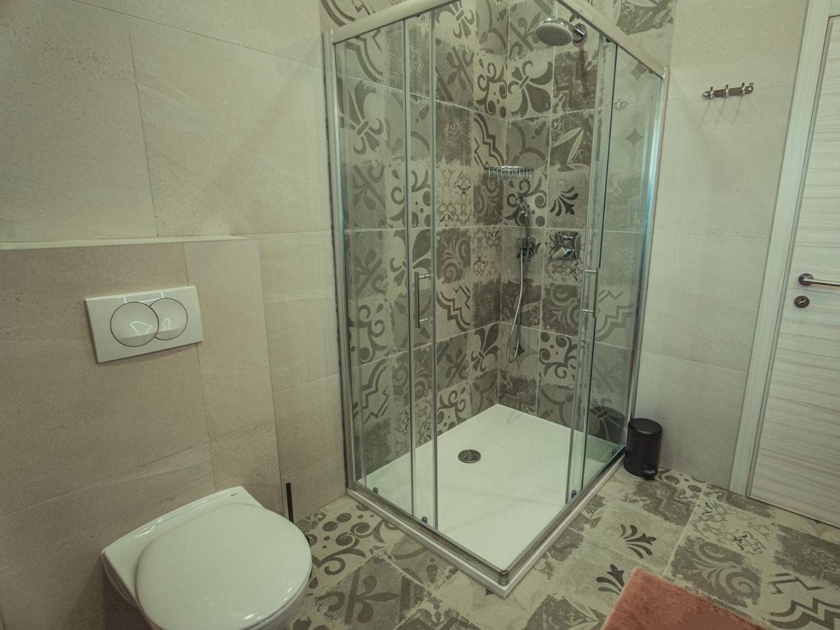 Apartmani Infinity Osijek Zewnętrze zdjęcie