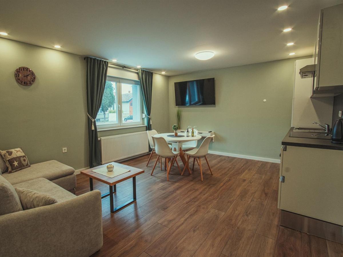 Apartmani Infinity Osijek Zewnętrze zdjęcie