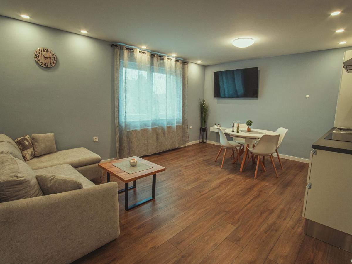 Apartmani Infinity Osijek Zewnętrze zdjęcie