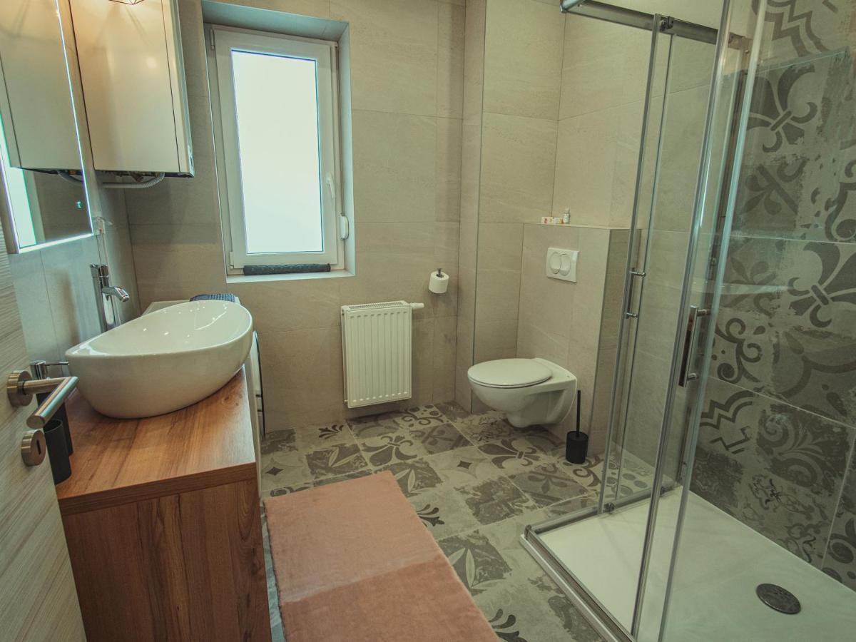 Apartmani Infinity Osijek Zewnętrze zdjęcie