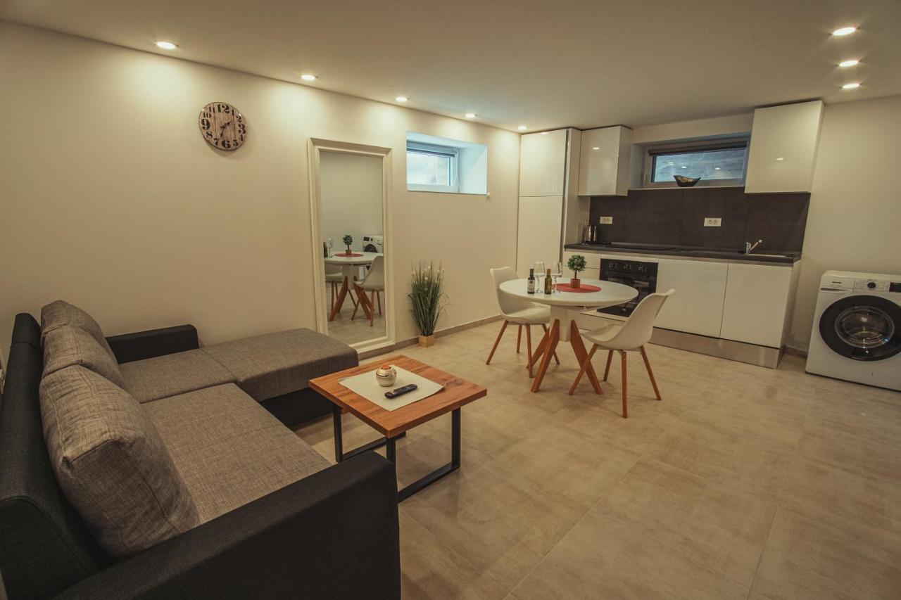 Apartmani Infinity Osijek Zewnętrze zdjęcie