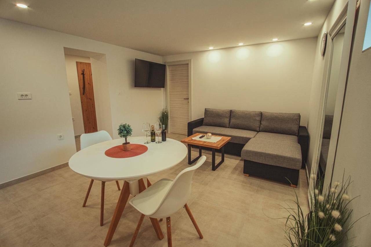 Apartmani Infinity Osijek Zewnętrze zdjęcie
